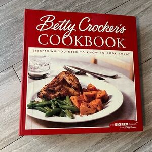 Vintage BETTY CROCKER “The Big Red Cookbook” Notebook Dividers 5 Ring Everything